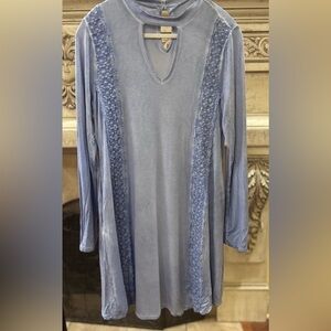 Alya Light Blue Embroidered Flower Long Sleeve Dress Size Large Mid-length